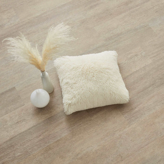 Coastline Oak 915mm x 152mm / £31.99 m2 - M H Flooring