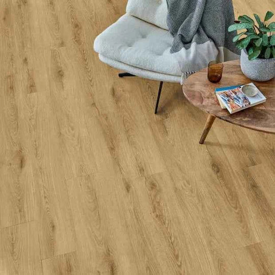 Hanningfield Oak, Amtico Form, Sample