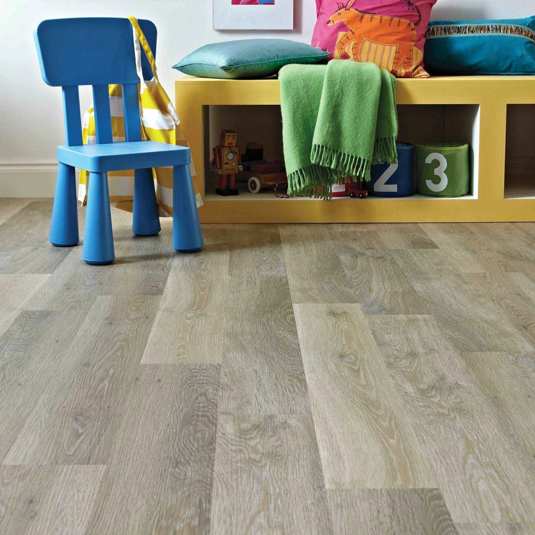 Lime Washed Oak Karndean 915mm x 152mm / £31.99 m2