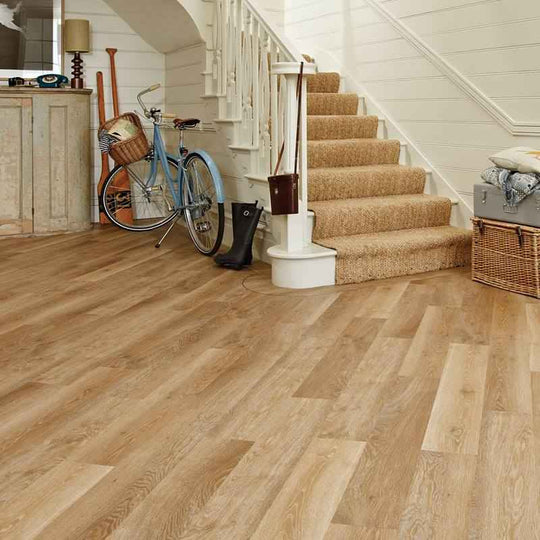 Pale Limed Oak Karndean 915mm x 152mm / £31.99 m2