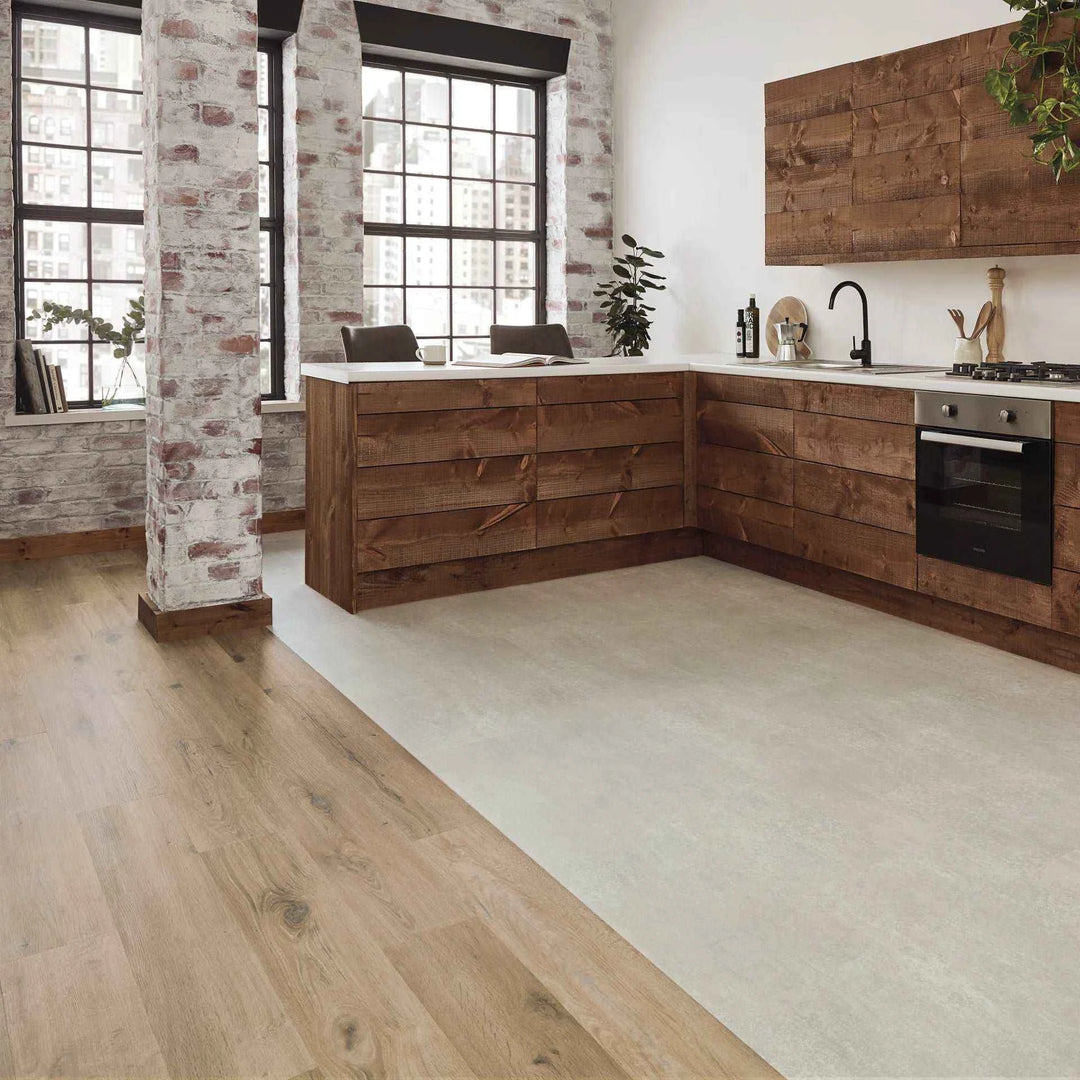 Washed Character Oak Karndean 915mm x 152mm / £31.99 m2