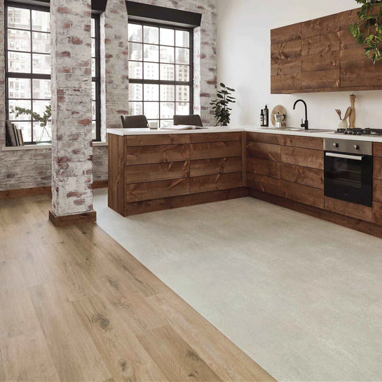 Washed Character Oak Karndean 915mm x 152mm / £31.99 m2