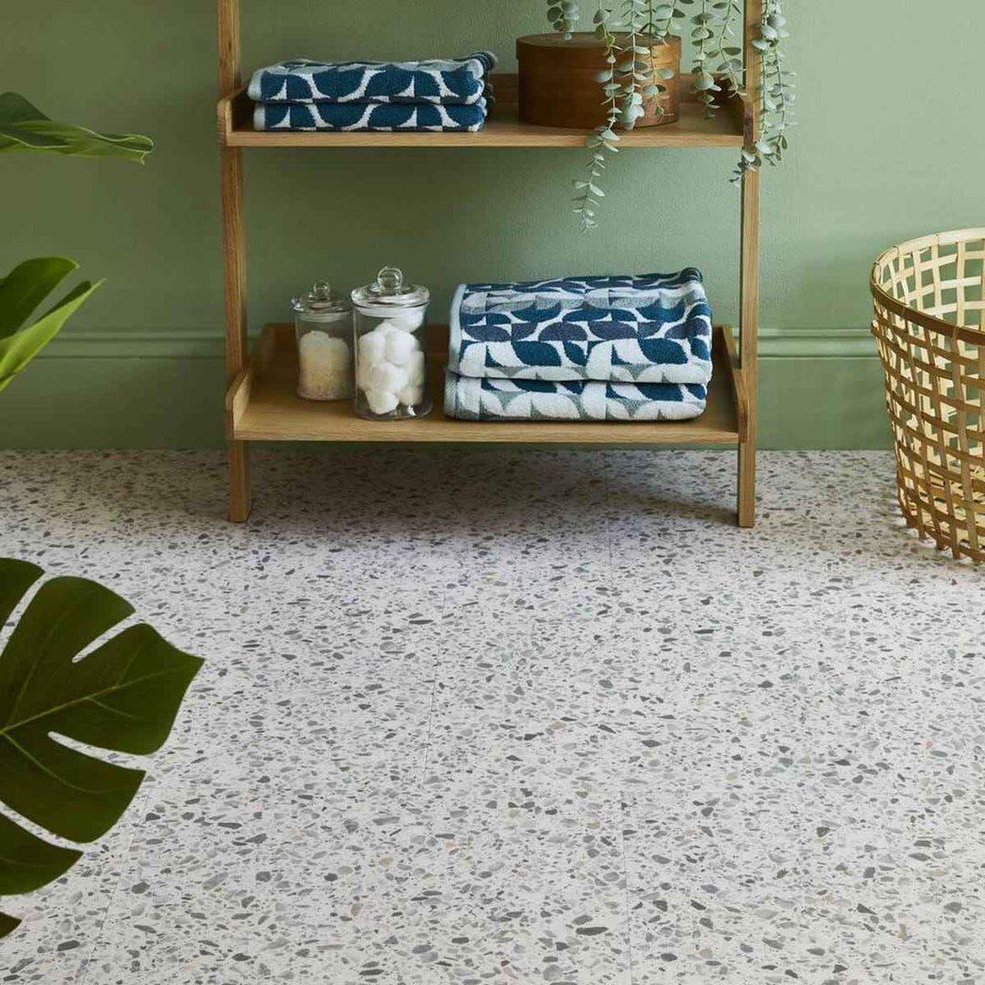 Gibson, Amtico Spacia £45.99m2
