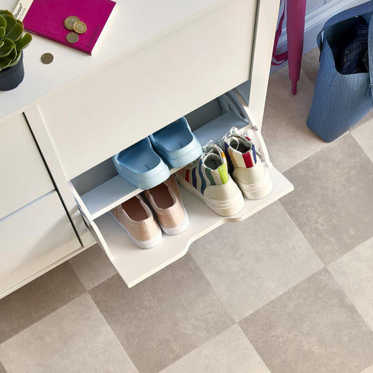 Pampas, Amtico Spacia, Sample