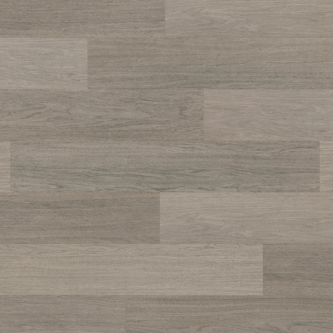 Grey Studio Oak 915mm x 152mm / £31.99 m2