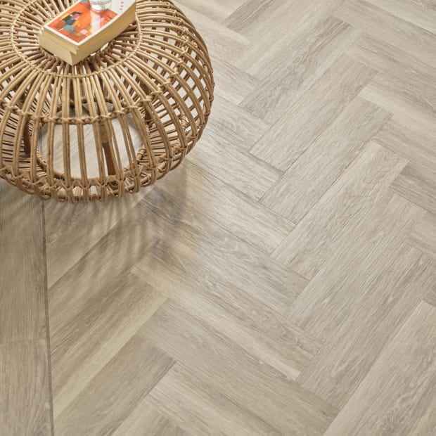 Keel Oak, Amtico Form, Sample