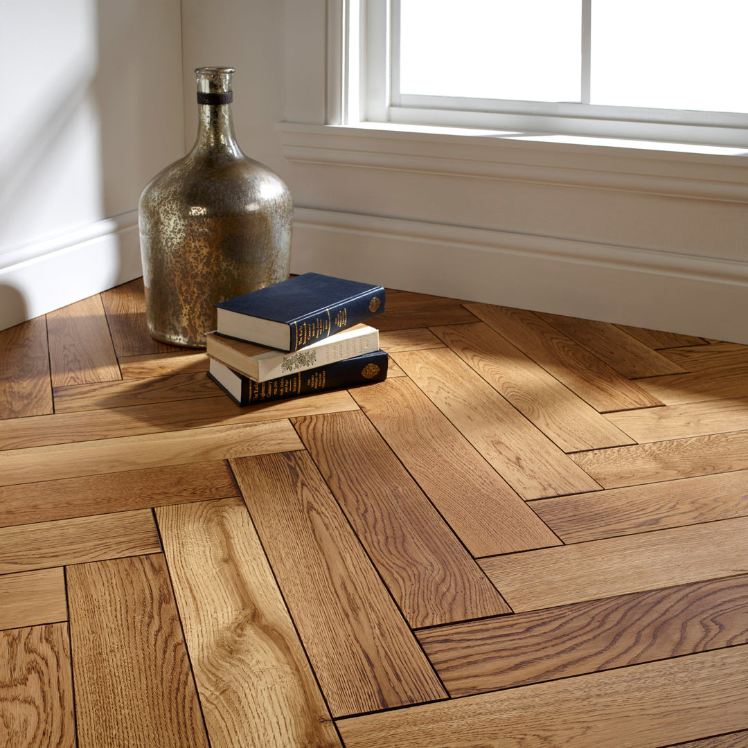 Oxbridge Oak herringbone patterned parquet flooring