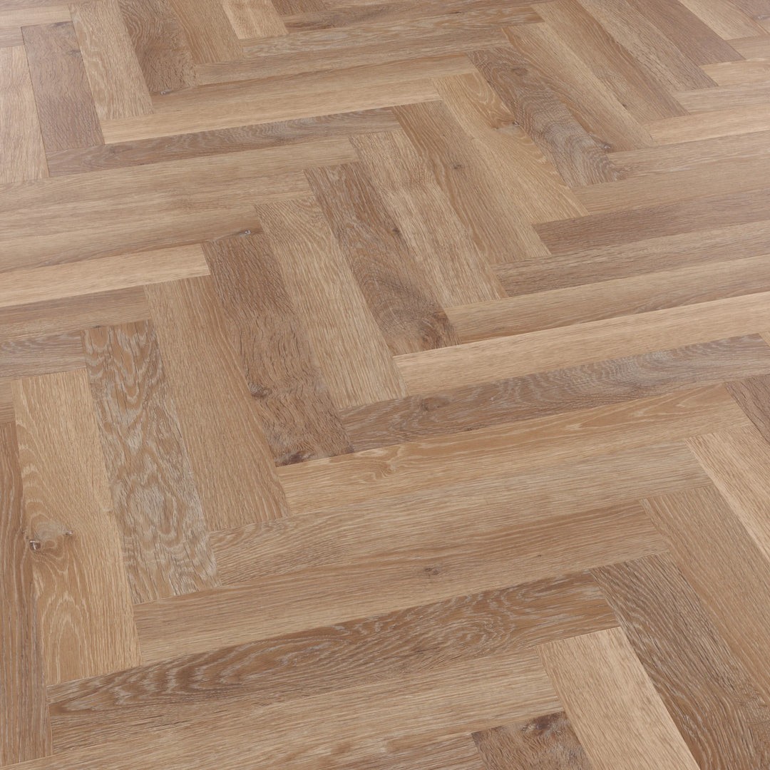 Pale Limed Oak 457mm x 76mm / £42.99 m2