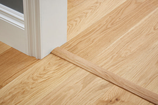 Oak Twin Threshold 16 50 900 with Fixing UV Satin Lacquer